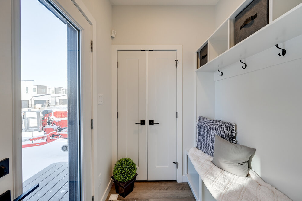 Interior design staging new home builder mudroom